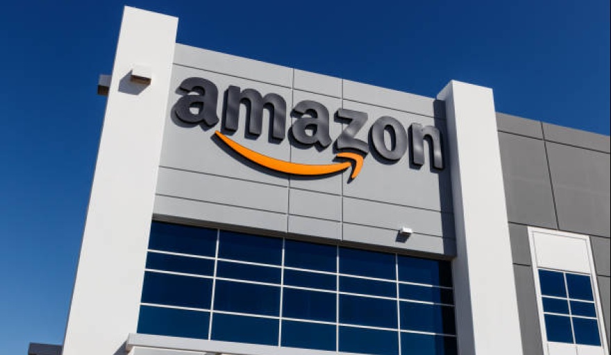 Estado de Nueva York acusa a Amazon de discriminación laboral