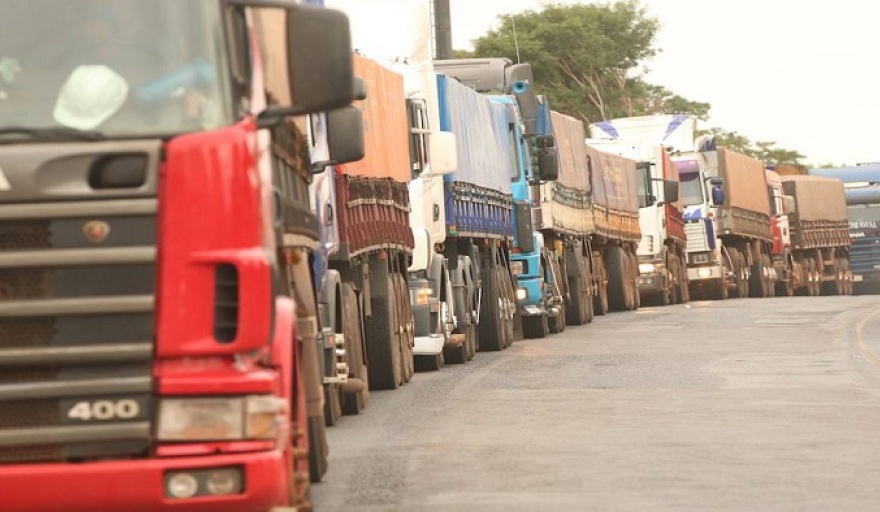 Pymes de transporte de carga analizan medidas de fuerza por falta de gasoil