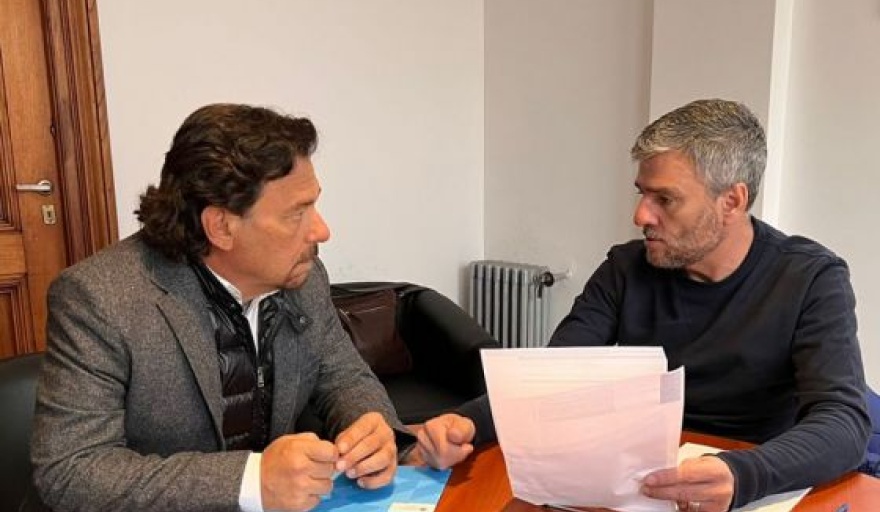 La provincia avanza en la concreción de  proyectos productivos y playones multideportivos