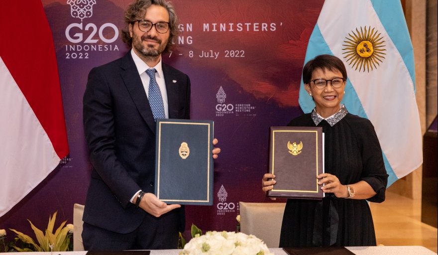 Argentina-Indonesia: Aumento de exportaciones, construcción de central hidroeléctrica y vacunas contra la aftosa