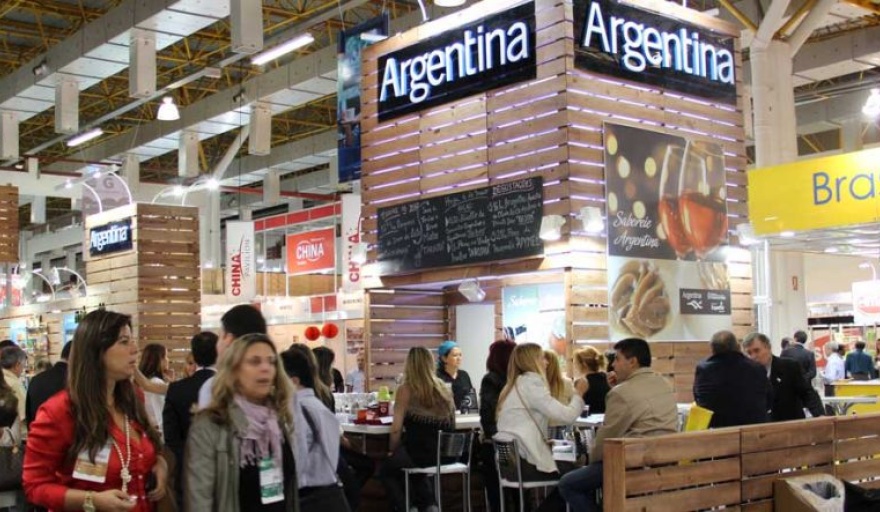 Cafiero recibió a empresas de alimentos que realizaron 850 reuniones de negocios en Brasil y Chile