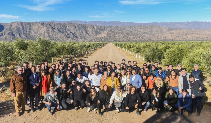 Quintela recibió a miembros de la UIA Joven