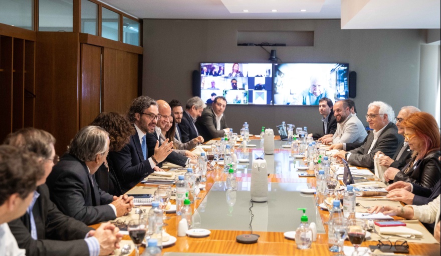 Cafiero se reunió con ADIMRA por nuevas misiones comerciales para incrementar exportaciones que crecieron 10 por ciento interanual