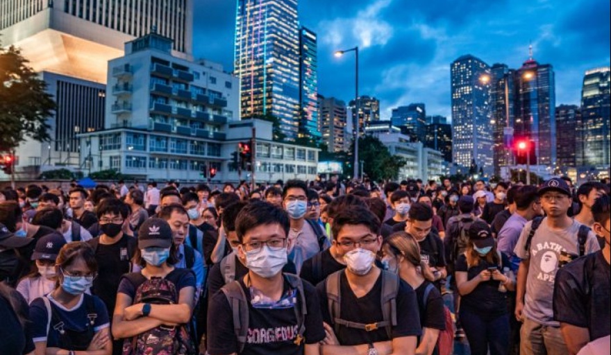 Las protestas en China amenazan con reducir la producción de iPhones hasta un10%