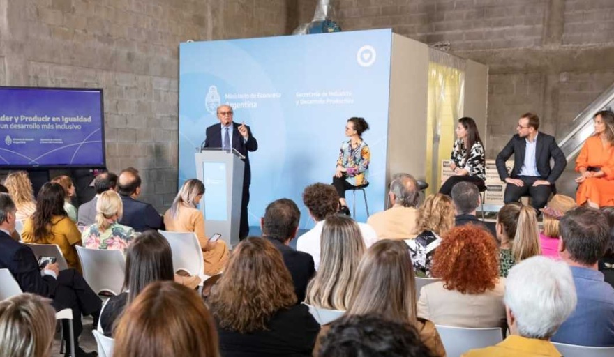 El Gobierno lanzó programas de financiamiento para emprendedoras y pymes
