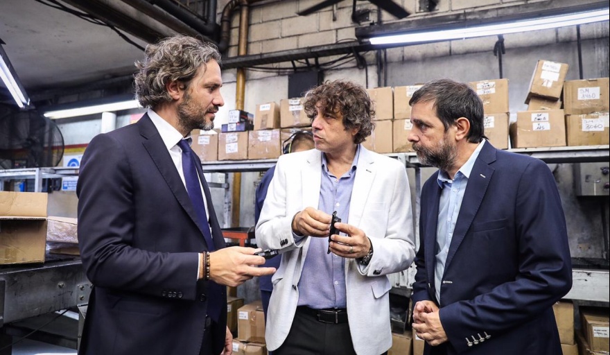 Cafiero visitó PyME de autopartes que amplía mercados por las misiones comerciales organizadas por Cancillería