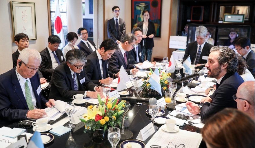 Cafiero encabezó en Tokio un encuentro con las principales empresas locales para dar nuevo impulso a las inversiones japonesas y las exportaciones argentinas