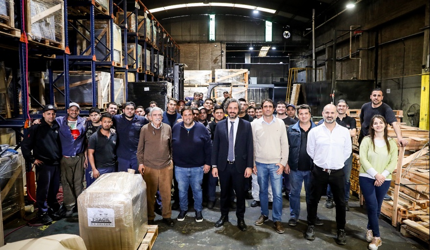 Cafiero en visita a PyME criticó las posturas económicas de la oposición: "Los dólares se deben conseguir a partir de las exportaciones, sin rifar la soberanía monetaria"