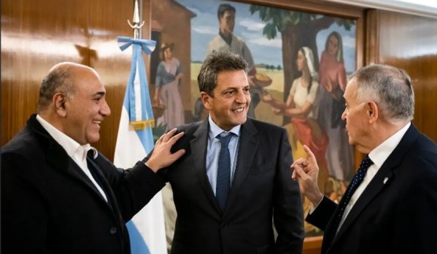 Massa contra los especuladores: "Si el martes no está resuelto el abastecimiento las petroleras no podrán exportar"