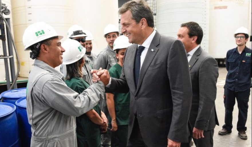 Massa prometió eliminar impuestos internos para las PyMEs que aumenten sus exportaciones