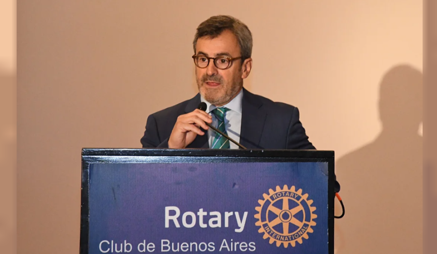El titular de la UIA advirtió: "No es ordenar la macro y ya está; faltan reformas"