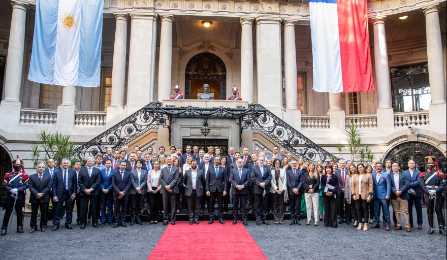 Cafiero y Kulfas encabezaron junto al presidente de Chile encuentro binacional para potenciar producción y exportaciones