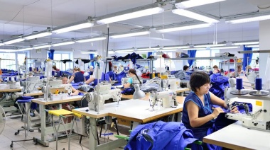 Kulfas "puso a la industria de pie"