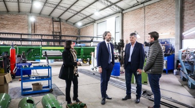 Cafiero en Lincoln: visitó PyMe metalúrgica que busca posicionar productos en el exterior