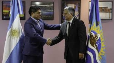 YPF y Santa Cruz acuerdan el traspaso de áreas convencionales