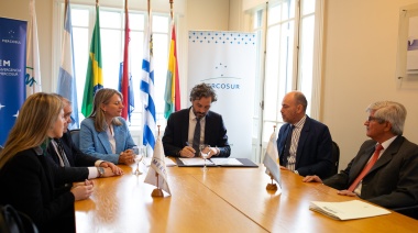 Cafiero obtiene financiamiento por 44 millones de dólares para las economías regionales de Entre Ríos, Corrientes y Misiones