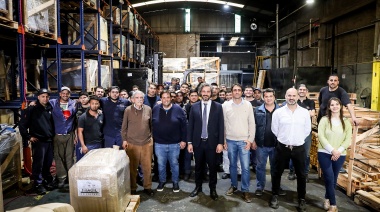 Cafiero en visita a PyME criticó las posturas económicas de la oposición: "Los dólares se deben conseguir a partir de las exportaciones, sin rifar la soberanía monetaria"