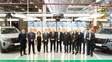 Kulfas: “Estamos recuperando la política industrial con más producción y trabajo argentino”