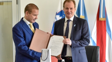 Interesa a Eslovenia incrementar la compra de miel y cítricos entrerrianos