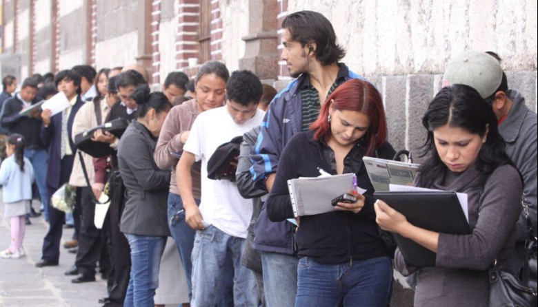 El empleo registrado se desplomó y ya hay casi 41.000 puestos menos en un año