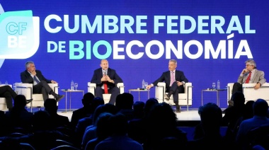 Cumbre de Bioeconomía: Perotti destacó la importancia del sector científico tecnológico
