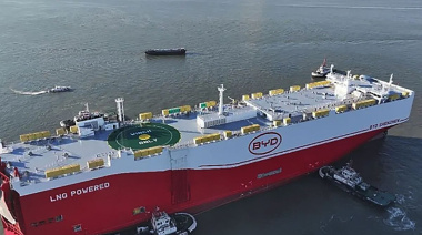 Caputo defendió la llegada de autos chinos y aseguró que bajarán los precios de los 0 km