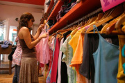La venta de ropa cayó 7,7% interanual en el tercer bimestre del año