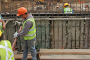 Al igual que la construcción, la industria repuntó en marzo y cortó una racha de ocho meses a la baja