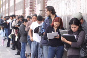 El empleo registrado se desplomó y ya hay casi 41.000 puestos menos en un año